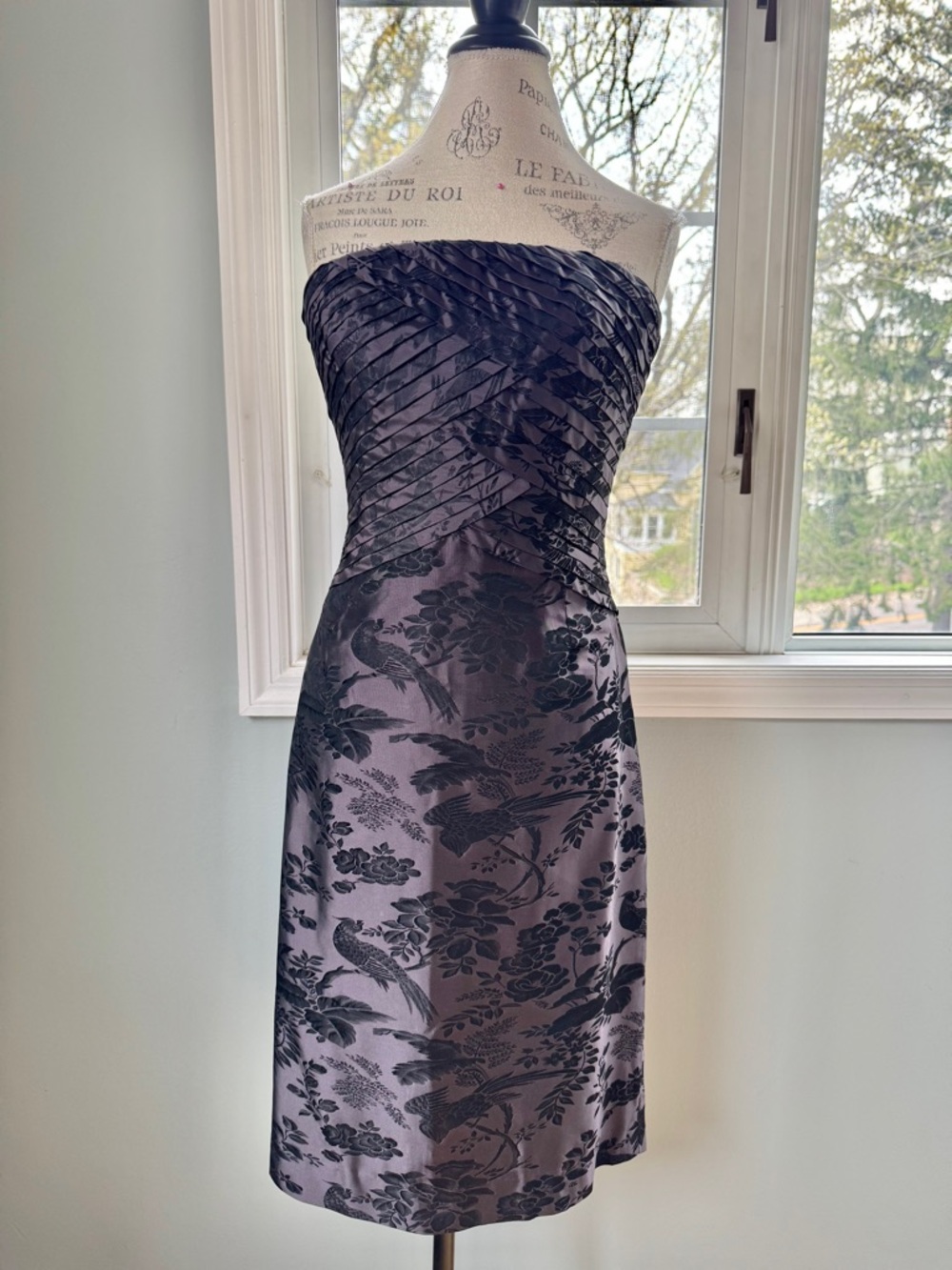 Carmen Marc Valvo  plum satin Asian influenced‎ corset strapless dress & shawl